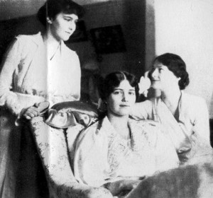 marie  19 17 with sisters wth measles