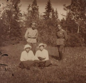 anas and tat with guard 1917